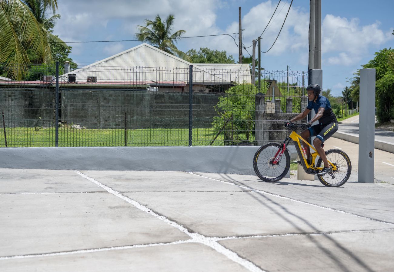 Bungalow à Saint-François - Bungalow ITA cozy à 20m de la plage