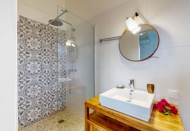 Villa in Sainte-Rose - GREEN CANE Villa in Sainte-Rose - GREEN CANE