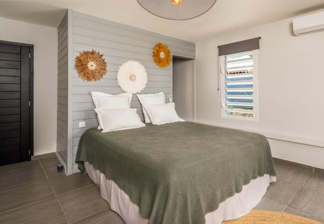 Villa in Gourbeyre - La Girafe Bleue Villa in Gourbeyre - La Girafe Bleue