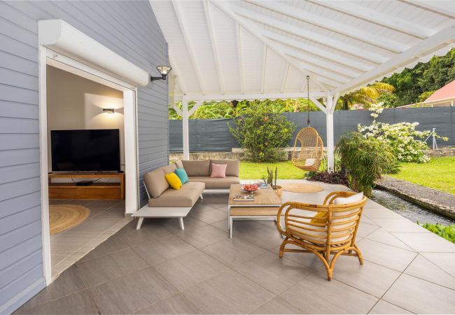 Villa in Gourbeyre - La Girafe Bleue Villa in Gourbeyre - La Girafe Bleue