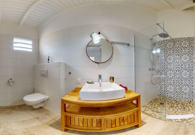 Villa in Sainte-Rose - PURPLE CANE Villa in Sainte-Rose - PURPLE CANE