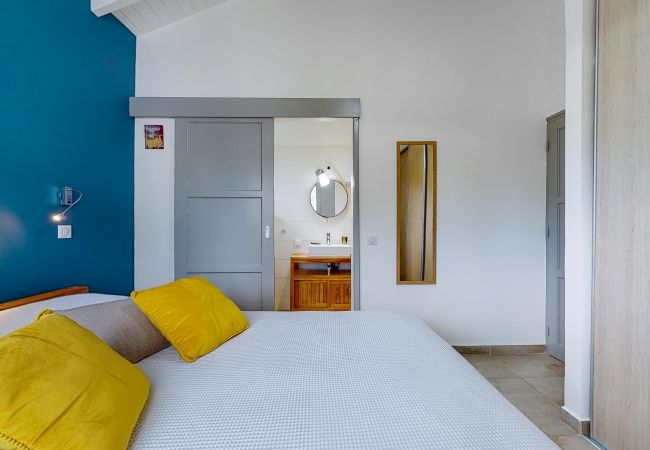 Villa in Sainte-Rose - PURPLE CANE Villa in Sainte-Rose - PURPLE CANE