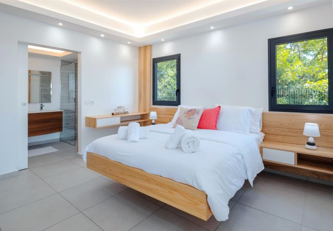 Villa in Sainte-Anne - CORALIA Villa in Sainte-Anne - CORALIA