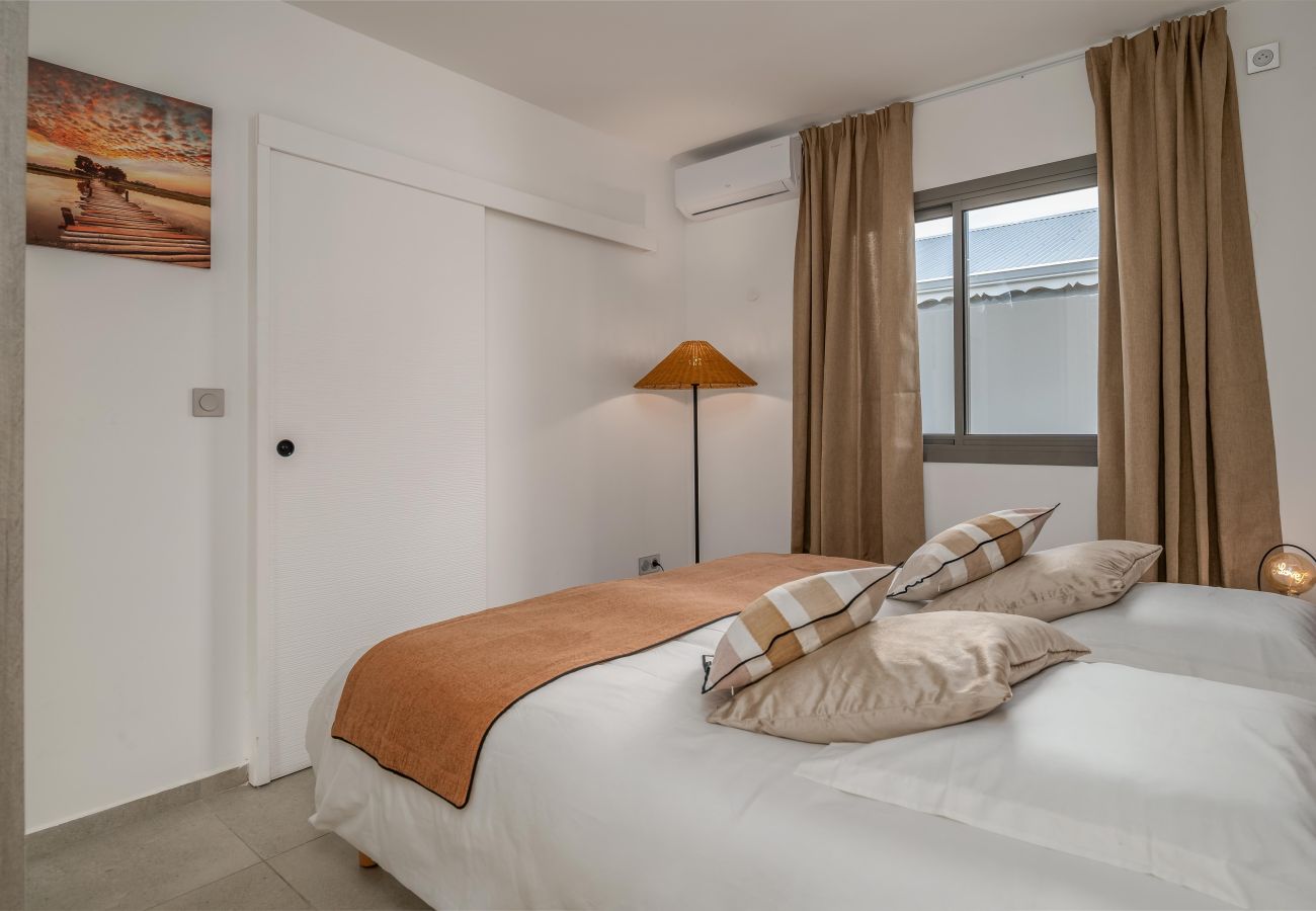 Bungalow in Saint-François - Bungalow ITA cozy à 20m de la plage