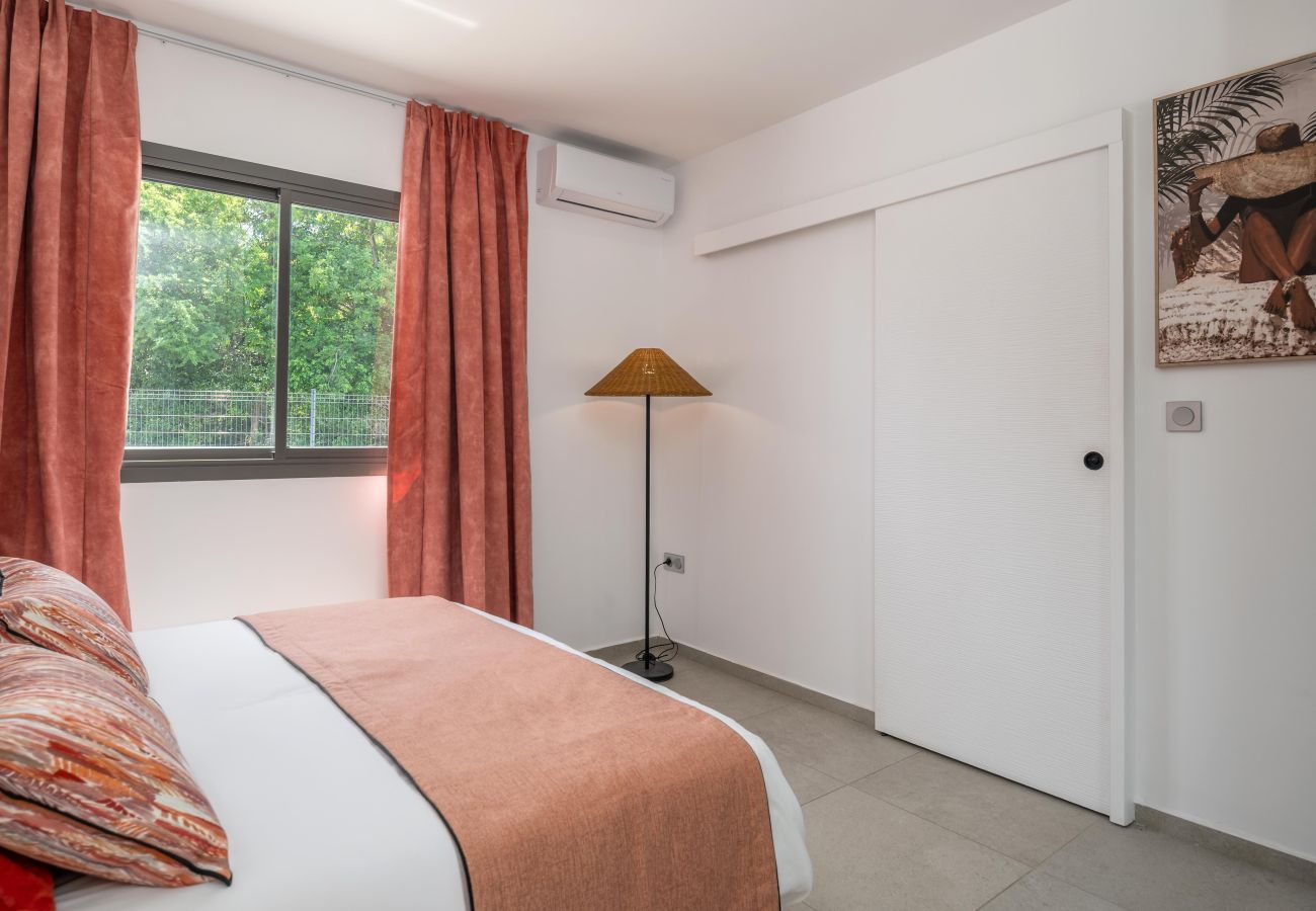 Bungalow in Saint-François - Bungalow ITA cozy à 20m de la plage